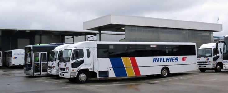 Ritchies Mitsubishi Fuso Fighter Designline